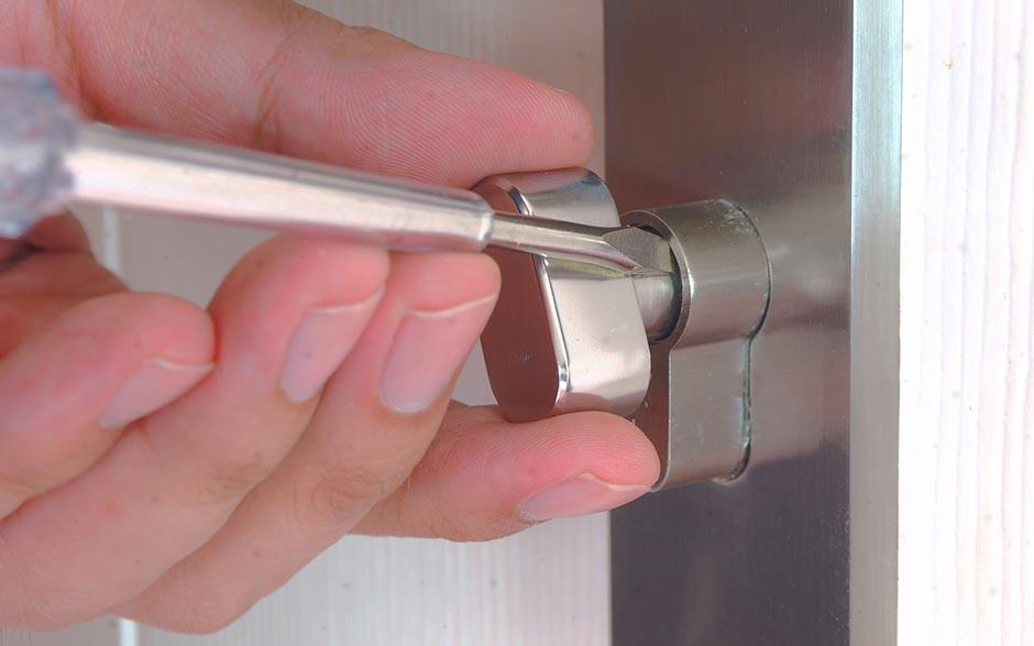 comment ouvrir une porte blindée claquée Châteaurenard